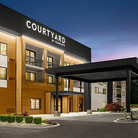 Courtyard Paducah West Hotel